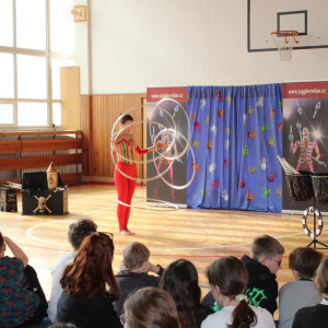 Juggler Milan